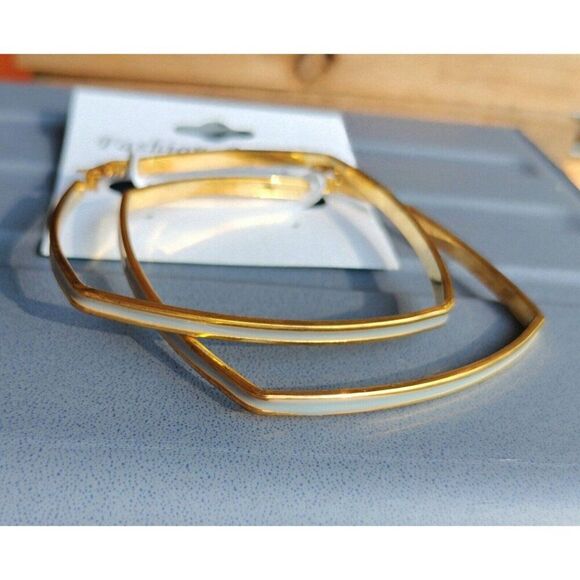 Hoop Earrings Gold Tone Fashion Jewelry Eggshell White Lightweight Career Square - Picture 2 of 15